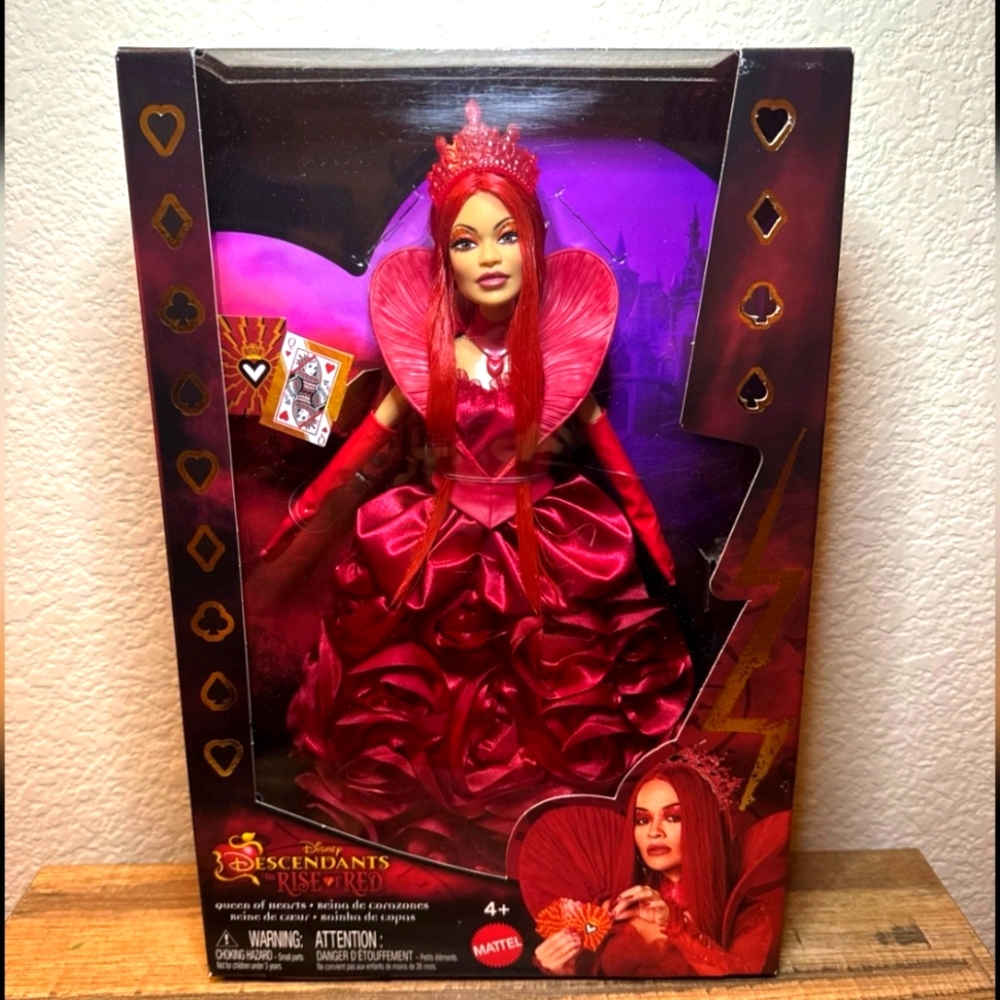 Disney Descendants 4 Rise of Red Queen of Hearts fashion doll-New in Box, Rare